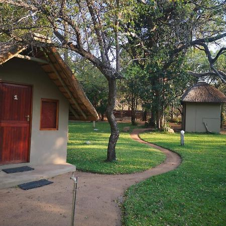 Shumba Safaris Bush Camp Villa Hoedspruit Bagian luar foto