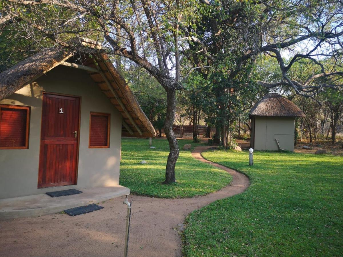 Shumba Safaris Bush Camp Villa Hoedspruit Bagian luar foto