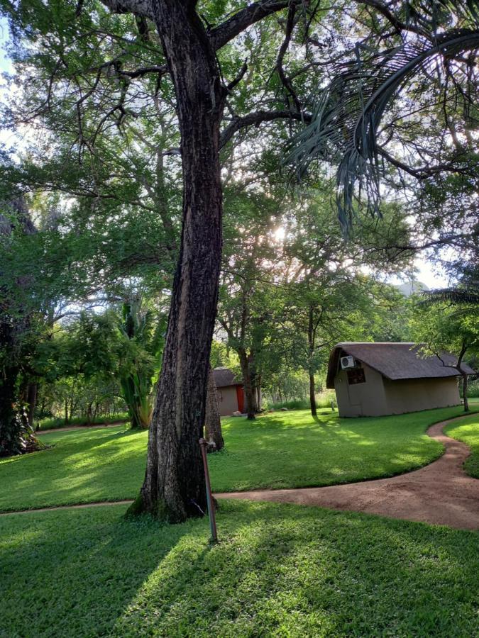 Shumba Safaris Bush Camp Villa Hoedspruit Bagian luar foto