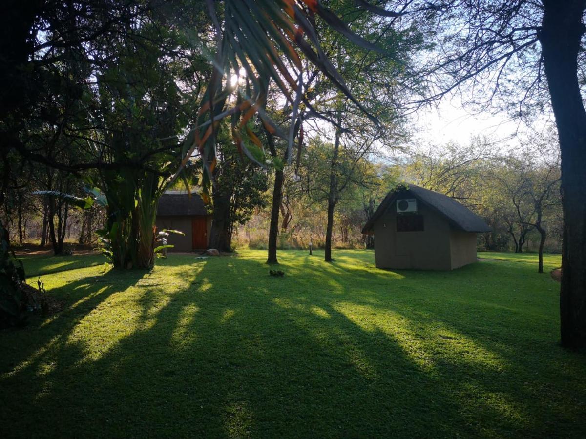 Shumba Safaris Bush Camp Villa Hoedspruit Bagian luar foto