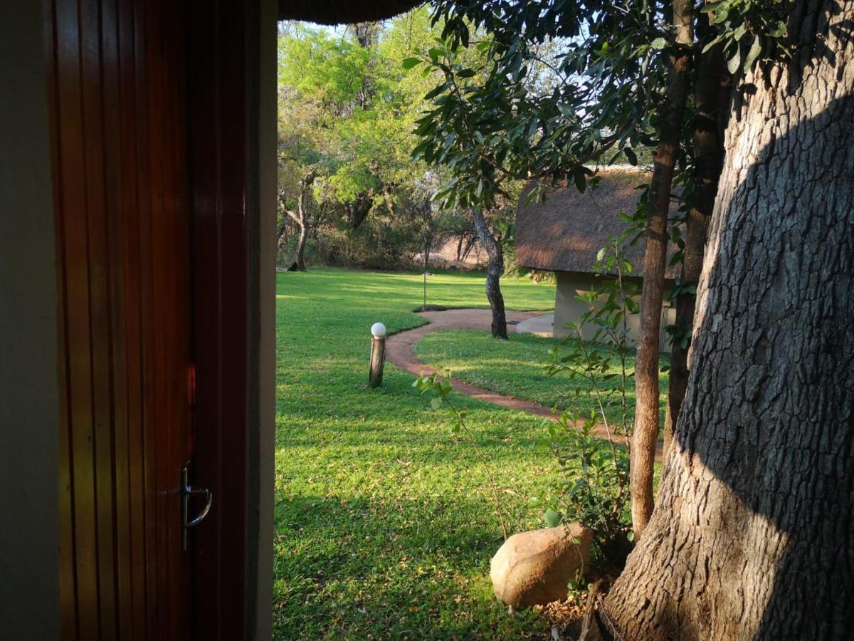 Shumba Safaris Bush Camp Villa Hoedspruit Bagian luar foto