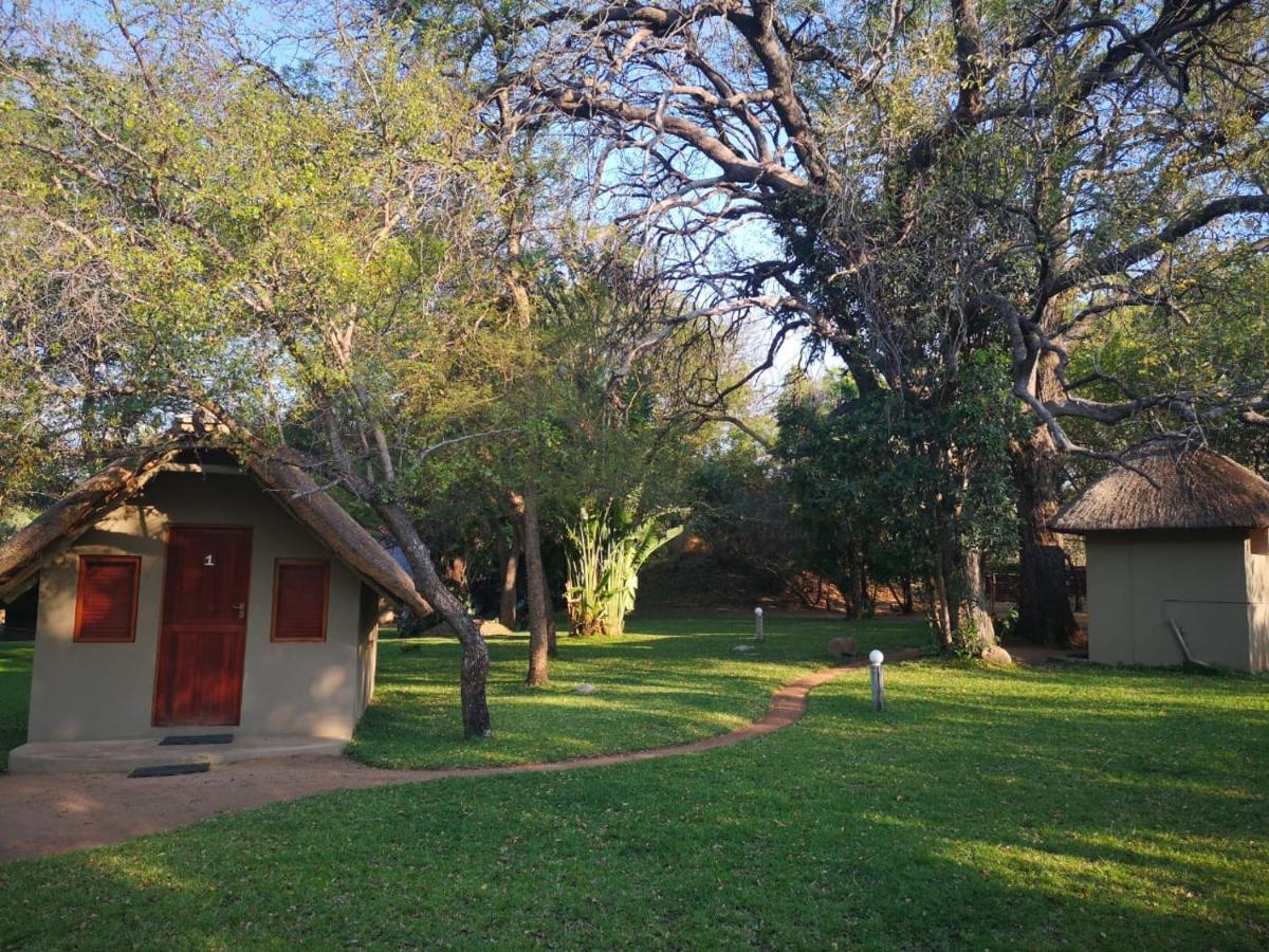 Shumba Safaris Bush Camp Villa Hoedspruit Bagian luar foto